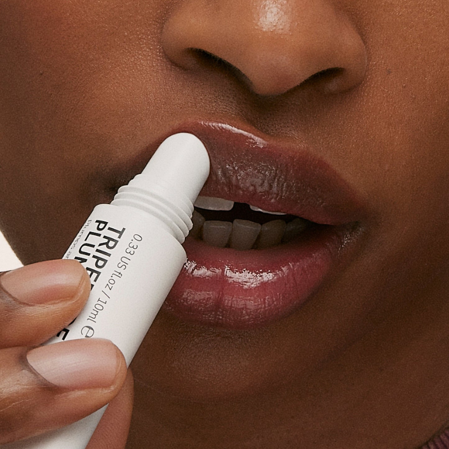 tripeptide-plumping-berry-lip-balm-t7 ApplicationBerry.jpg
