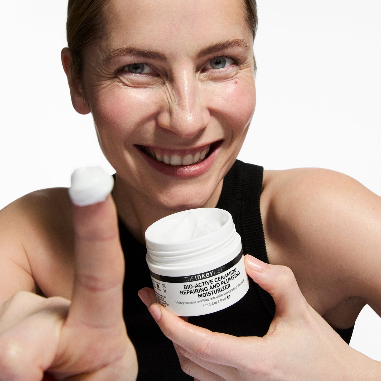 bio-active-ceramide-moisturizer-v1 Bio-Active_Model_2000x2000_7b381857-d412-4a9c-beec-0c29b7cc157b.jpg